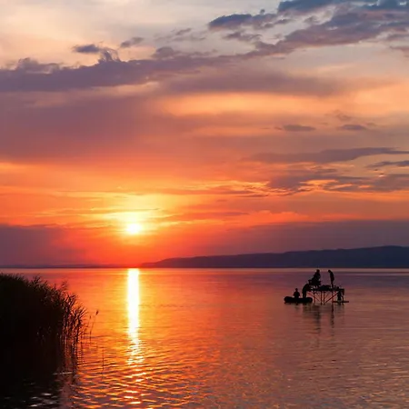 In 38170 * Balatonmáriafürdő