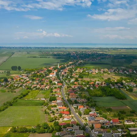 בית נופש In 38170