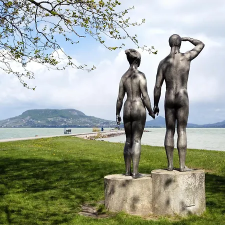 בית נופש In 38170